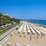 Club Melas Privé 5*