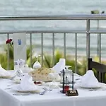 Club Melas Privé 5* Side