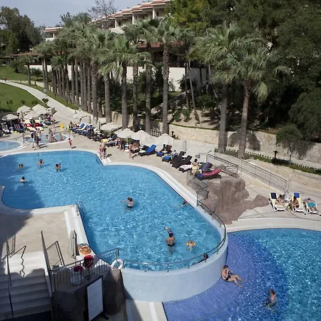 Курортний комплекс Club Melas Prive