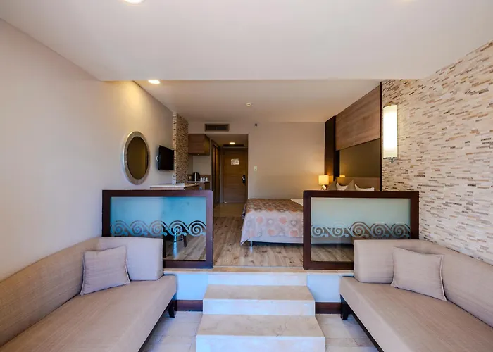 Club Melas Prive منتجع 5*