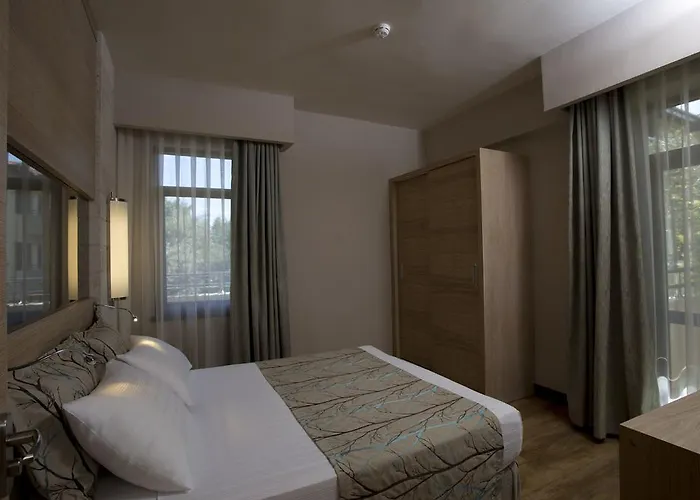 Club Melas Prive Resort Side