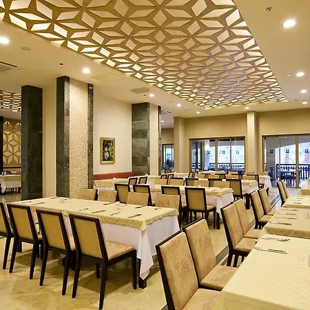 Club Melas Prive Side