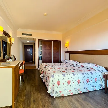 Club Melas Prive Rezort Side