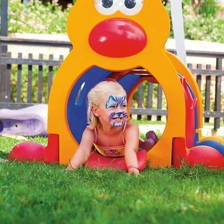 Club Melas Prive Rezort Side